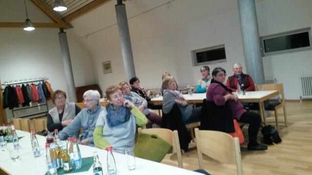 Interessierte Zuhörerinnen