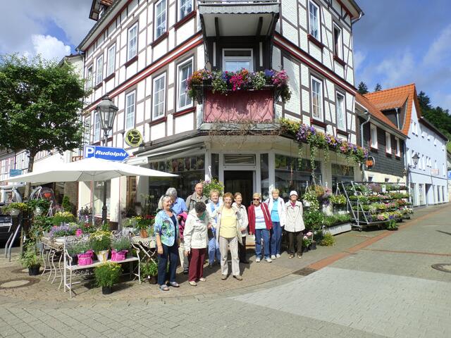 Einige Bürgertreffler beim Bummeln durch die lebendige Fußgängerzone in Bad Lauterberg.
Fotograf: Rosemarie Schober, Ort: Bad Lauterberg | Foto: Rosemarie Schober