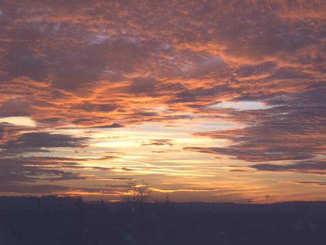 Winterlicher Sonnenuntergang über Bad Rappenau