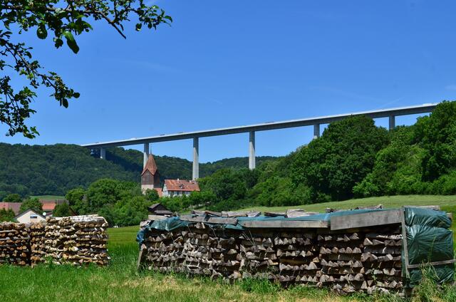 ein imposantes Bauwerk, die kochertalbrücke