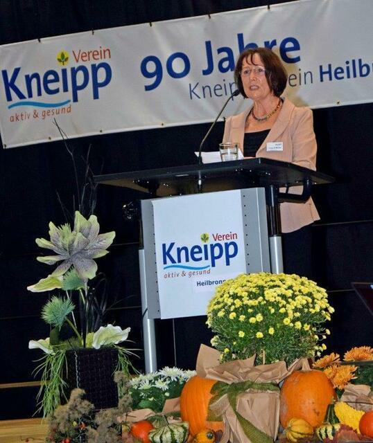 Vorsitzende Irmgard Muhler begrüßte die Gäste beim Festempfang 90 Jahre Kneipp-Verein Heilbronn