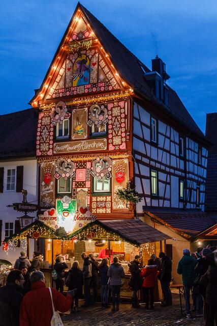 Hexenhäuschen auf dem Bad Wimpfener Weihnachtsmarkt