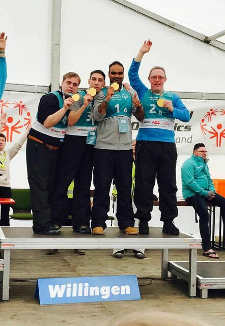 Siegerehrung 4x75m Staffellauf (Gold)
