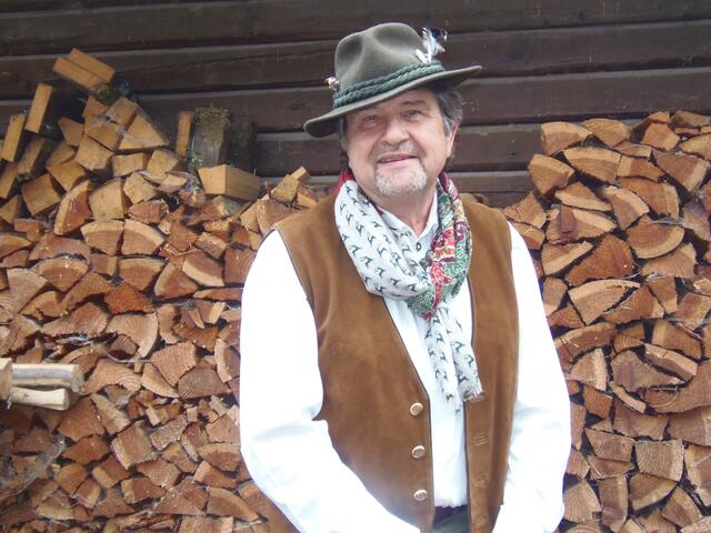 Hans Peter Schmitt, Jäger im Kronwald in Gundelsheim