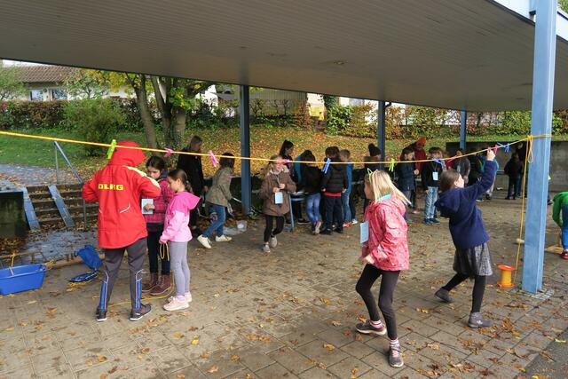 Helfen macht Schule 2017 Wäsche aufhängen