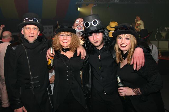 Tolle Kostüme beim SCA Fasching