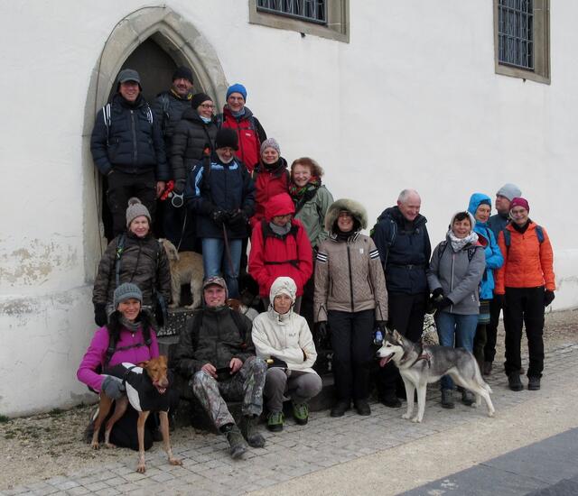 Die Gruppe vor der Wurmlinger Kapelle