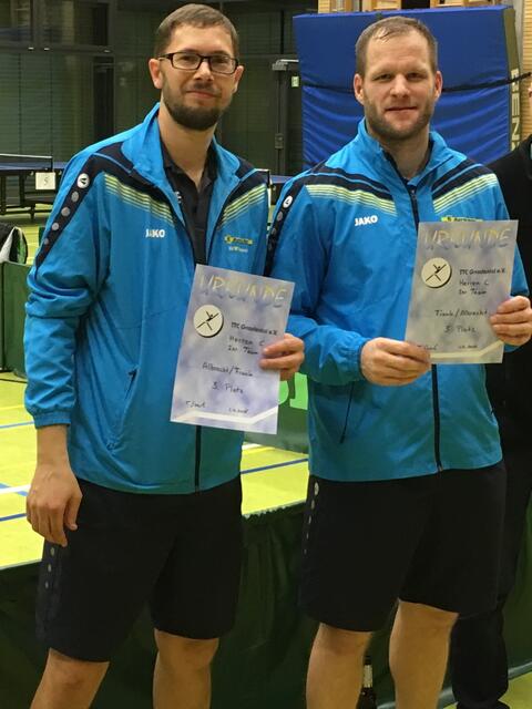 Glücklich über den 3ten Platz: Jonas (links) und Jochen