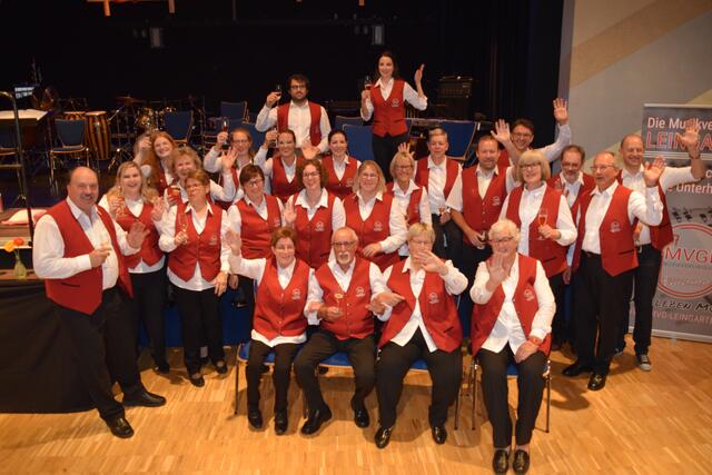 Die Spielerinnen und Spieler des MVGL-Akkordeonorchesters nach dem gelungenen Konzert