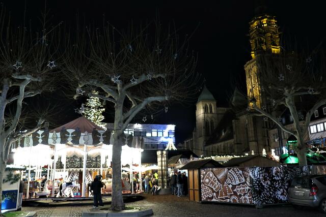 Marktplatz HN mit Weichnachtsbeleuchtung