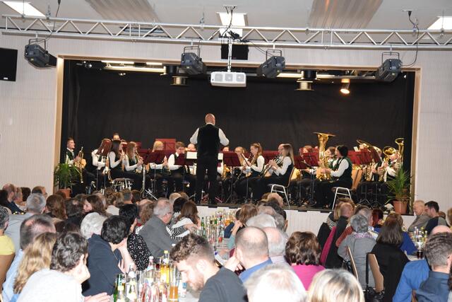 Konzert aktive Kapelle MV Kochertürn Leitung Peter Brunn | Foto: privat