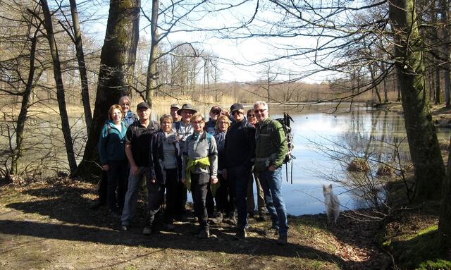 Zahlreiche Naturdenkmale, wie hier der Hamberger See, säumten die Wege der Wanderer.