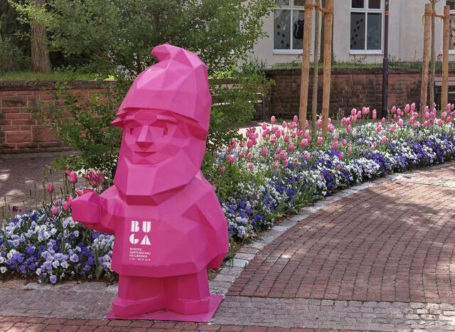 Karl in HN-Sontheim beim Saureiter-Brunnen