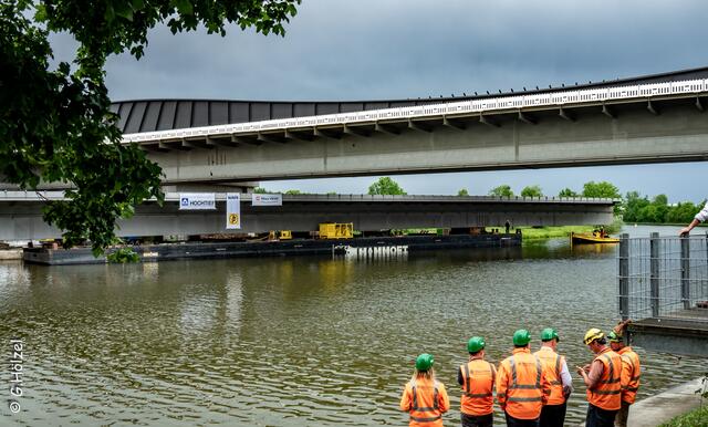 Brücke gedreht