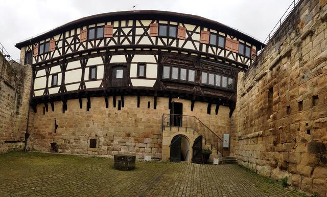 Innenhof Wäscherschloss in Wäschenbeuren