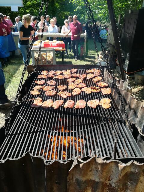 Steaks direkt vom Schwenkgrill