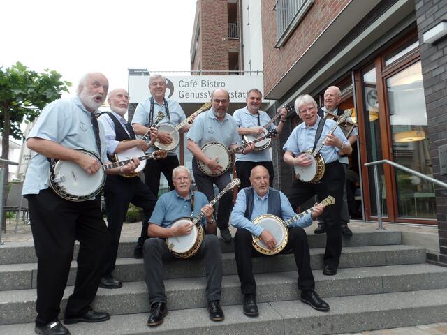Gute Laune herrschte bei den Stäffeles Banjo Rutschern bei der Konzertreihe der "Friends of Dixieland" im Mehrgenerationenhaus.