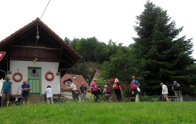 Das Fährhaus und die Wagenfähre zwischen Hessen und Baden-Württemberg gehört in beiden Bundesländern als "Dokument der Technik- und Verkehrsgeschichte des Neckarraums" zu den Kulturdenkmalen