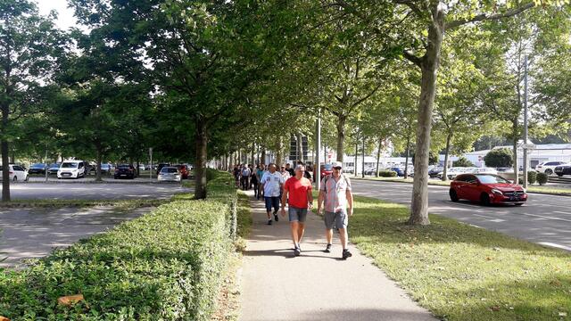 Flott und ausgeruht ging es nach Kaffee und Brezeln hinaus aus der Stadt