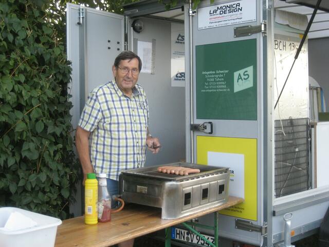 Herwig Jarosch an seiner "Tankstelle"