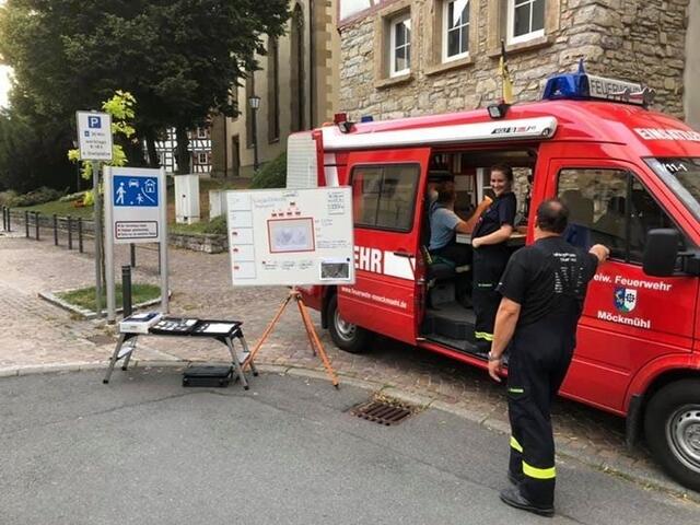 Überwachung und Führung der Übungen erfolgte über den Einsatzleitwagen