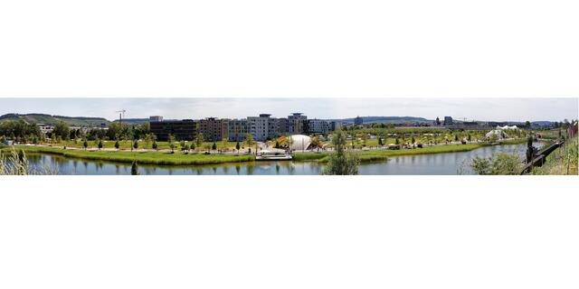 Dieses tolle Panoramafoto hat Heimatreporter Wolfgang Kynast hochgeladen: Es zeigt den Karlssee, die Stadtsiedlung und die Besonderheiten drumherum. | Foto: Wolfgang Kynast