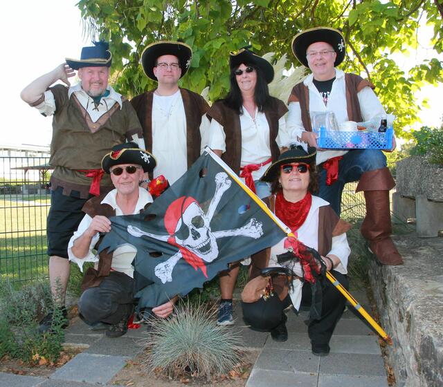 Das Team vom Freizeitteam Uli Hetzler ändert jährlich die Spielkleidung.