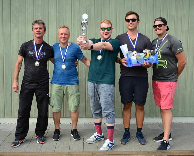 Die Drittplatzierten , das Team der AH Hagenbach II