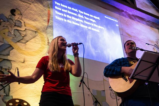 Ramona und Daniel ergänzten sich sehr gut im Gesang. (Band Historymaker) | Foto: Jochen Buddrick