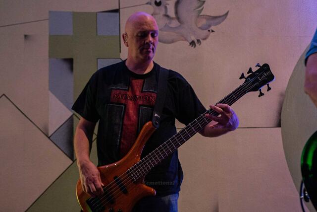 Matthias am Bass (Band Historymaker) | Foto: Jochen Buddrick