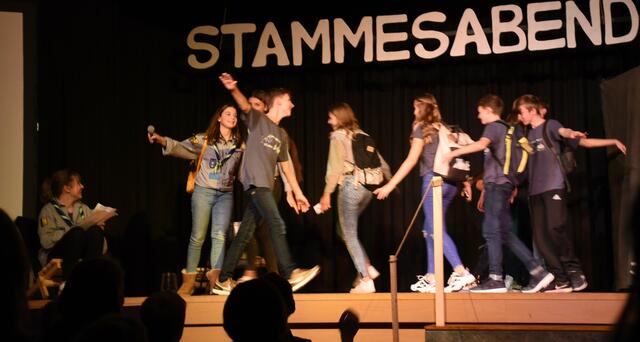 Sippe Panda fliegt auf den Mars ins Jahr 2500