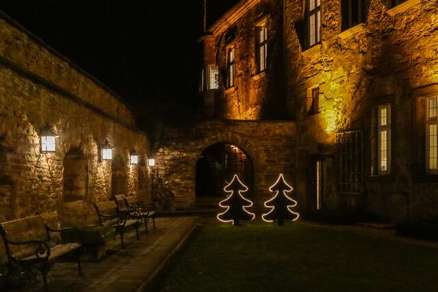 Weihnachtsmarkt auf Burg Stettenfels