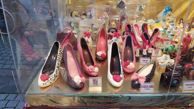 Schuhe gehören zum Shoppen einfach dazu!