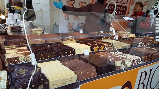 Schokolade "noch und nöcher"