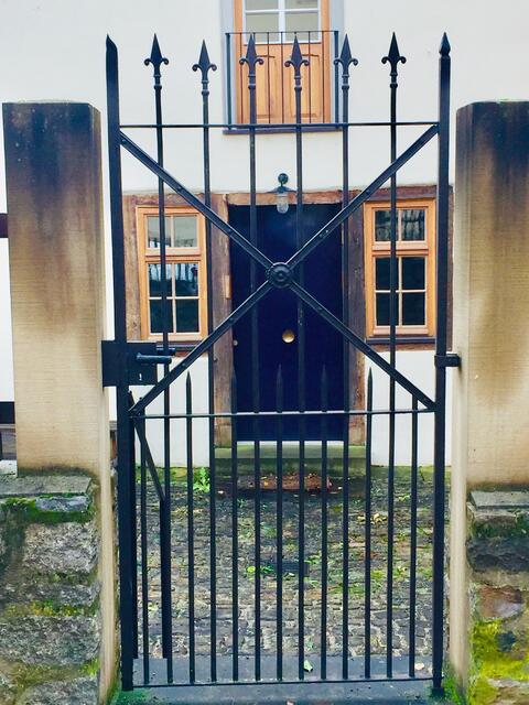 Alles da - Gartentor - Haustüre - Fenster