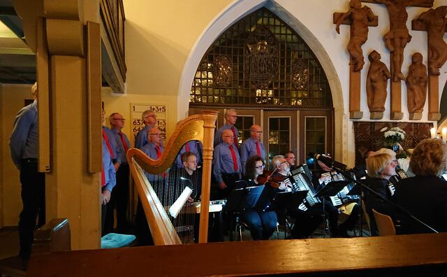 Ein Ensemble des Männerchor Leingarten sang den Adachtsjodler.