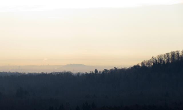 Ein Hauch von Morgenrot gegen 10:30 Uhr und eine tolle Aussicht bis zum Hohen Asperg.