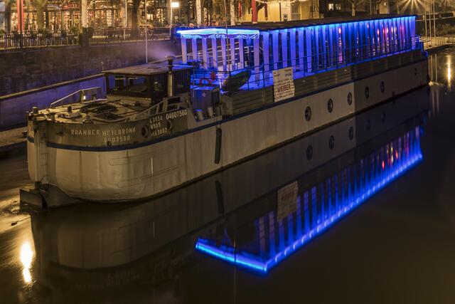 Fenster des Theaterschiffes Heilbronn