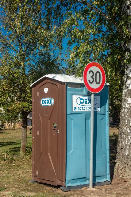 Sehr wichtige Tür - mit Mindestgeschwindigkeit 😉