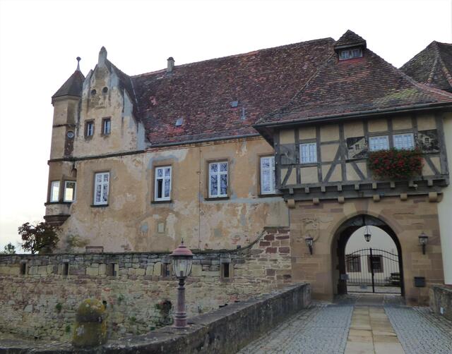 Burg Stettenfels zeigt ihr Gesicht