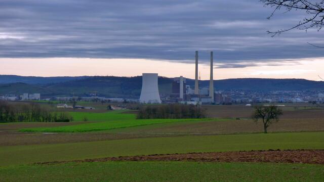 Ausblick ins Neckartal und auf das Kohlekraftwerk der EnBW | Foto: Kurt Nakielny