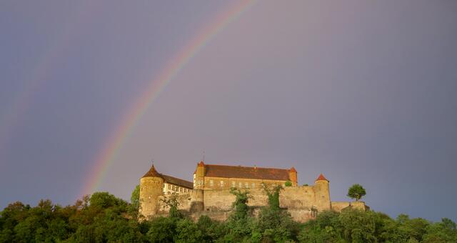 Regenbogen Burg Stettenfels