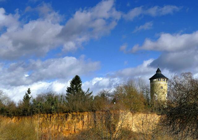 Wasserturm und Löswand