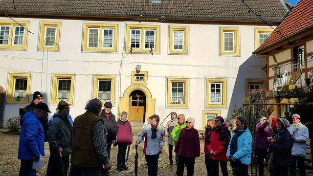 Hauptgebäude im Klosterhof