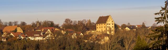 Schloß Bürg im Ortsteil Bürg bei Neuenstadt