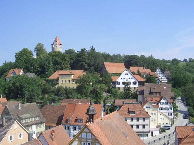Blick auf den Schlossberg vom Turm der Stadtkirche aus