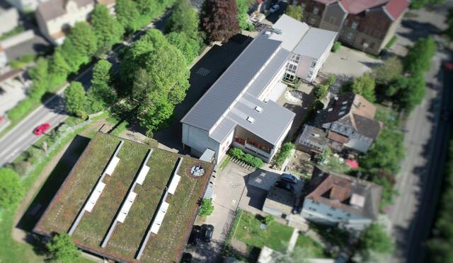 Die Grundschule Möckmühl aus der Vogelperspektive