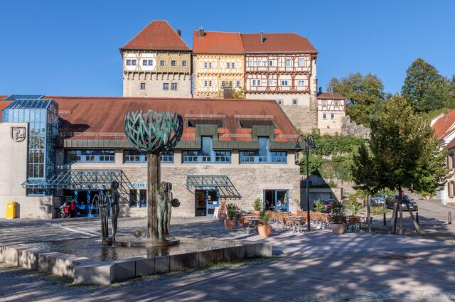 Talheim Rathausplatz