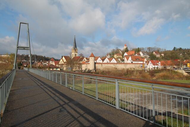 Fußgängerbrücke über die Jagst in Möckmühl