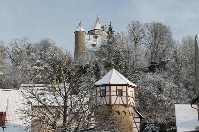 Hexenturm und Götzenburg Möckmühl im Winter